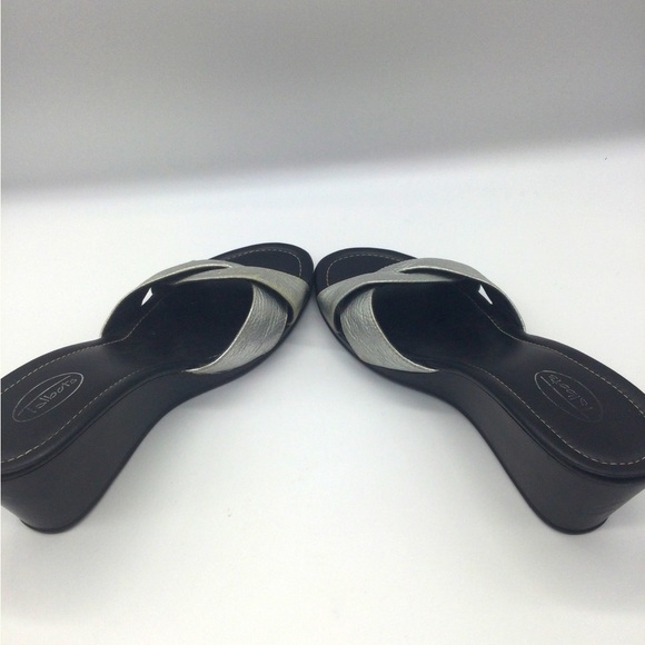 Talbots 9.5 Silver comfy sandal slides twist metallic resort wedge - Picture 8 of 9